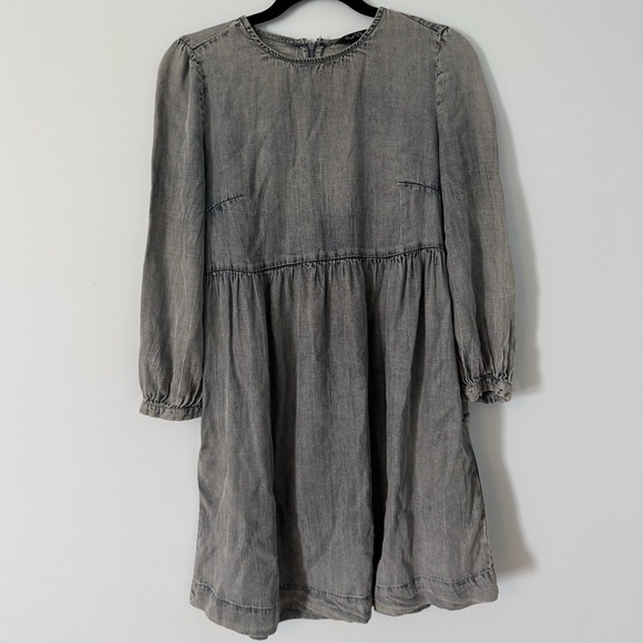 Velvet Heart Chambray Super Soft Gathered button cuff - Picture 1 of 8